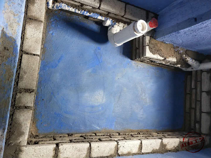 新房裝修墻面滲水的原因有哪些？衛(wèi)生間滲水的3種處理方法！