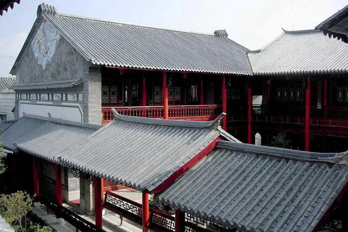 全屋智能家居高端定制，從硬裝到軟裝紅土地裝飾都幫你準(zhǔn)備好了！