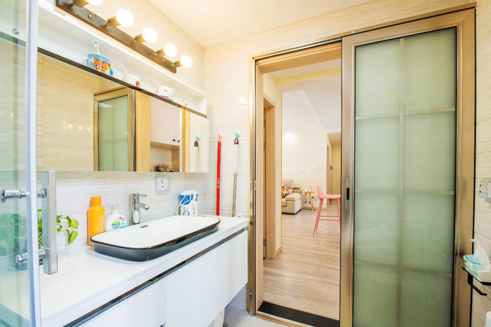 珠海裝修前必看，選購衛(wèi)生間的門需要注意哪些問題