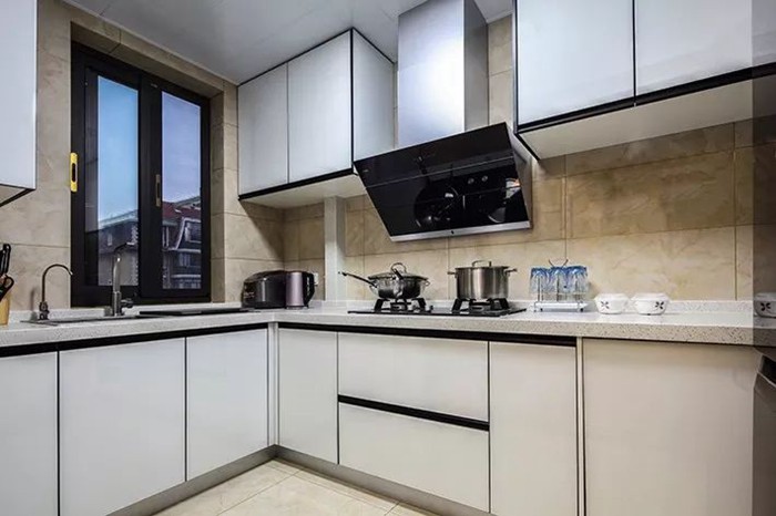 噓~閉上眼睛，告訴你一個(gè)秘密