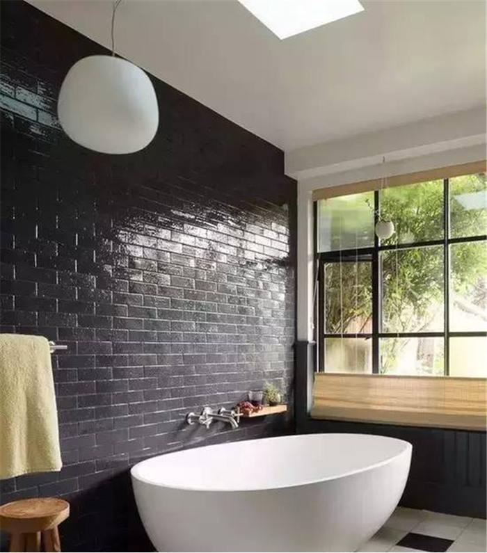 你家衛(wèi)生間是時(shí)候改動(dòng)一下了。